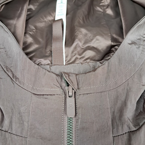 Lululemon Rain Jacket Womens 6 Misty Mocha Belted Water Repellent Athletic - Picture 4 of 14